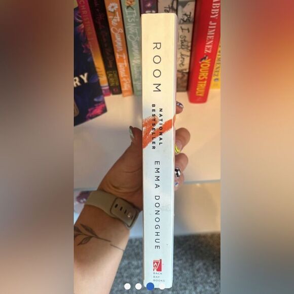 Room by Emma Donoghue - Picture 3 of 4